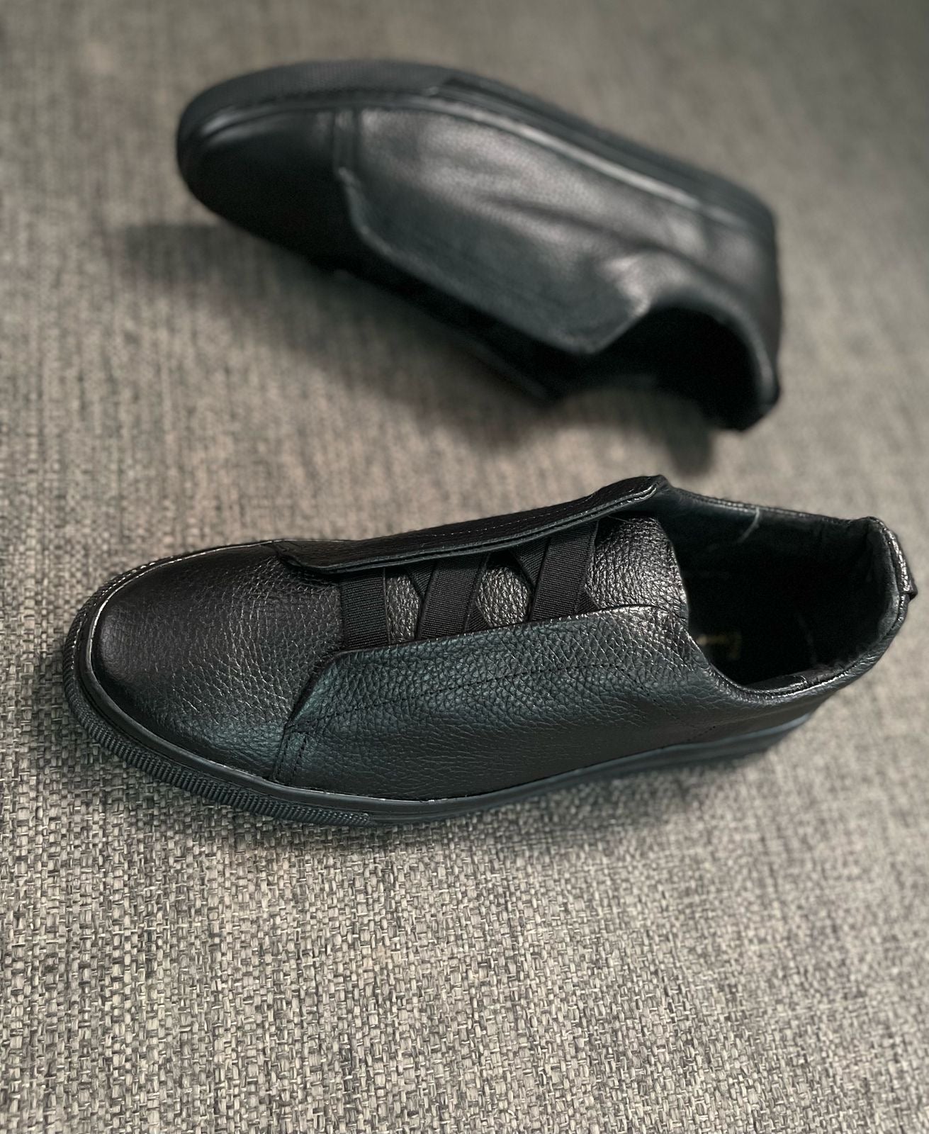 Sneakers Z all black corte piel Mod 1009