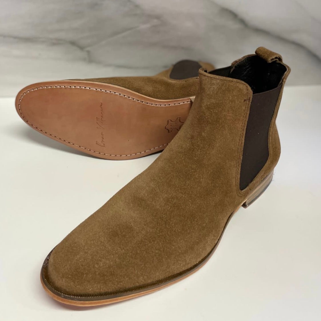 Botas premium Chelsea Gamuza con suela de cuero cosida (baqueta) Mod 3092 Arena