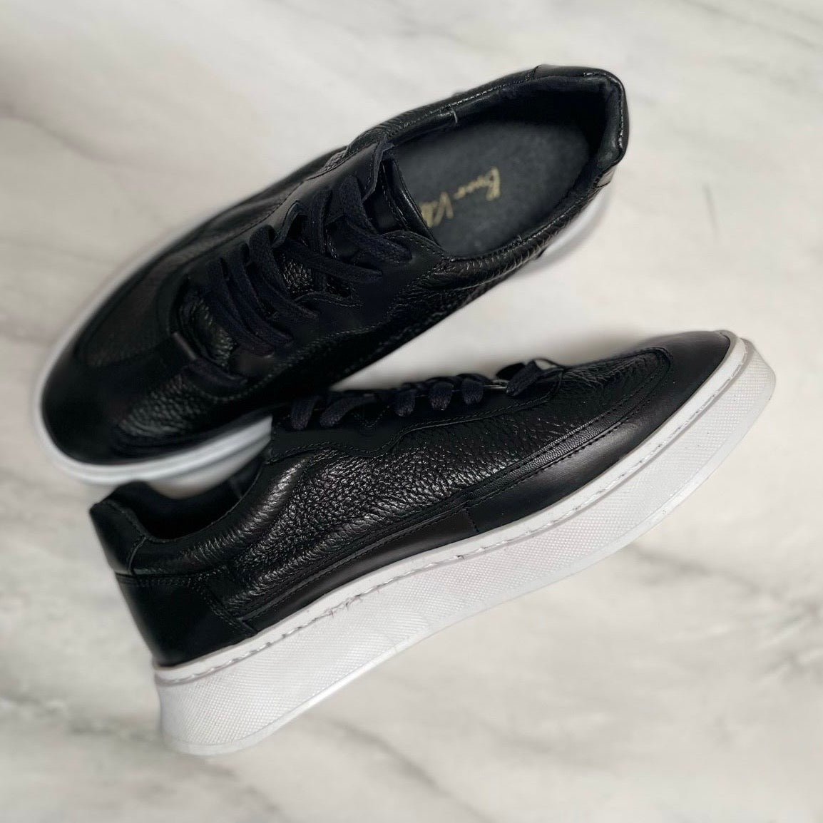 Sneakers Hugo black corte piel Mod 121