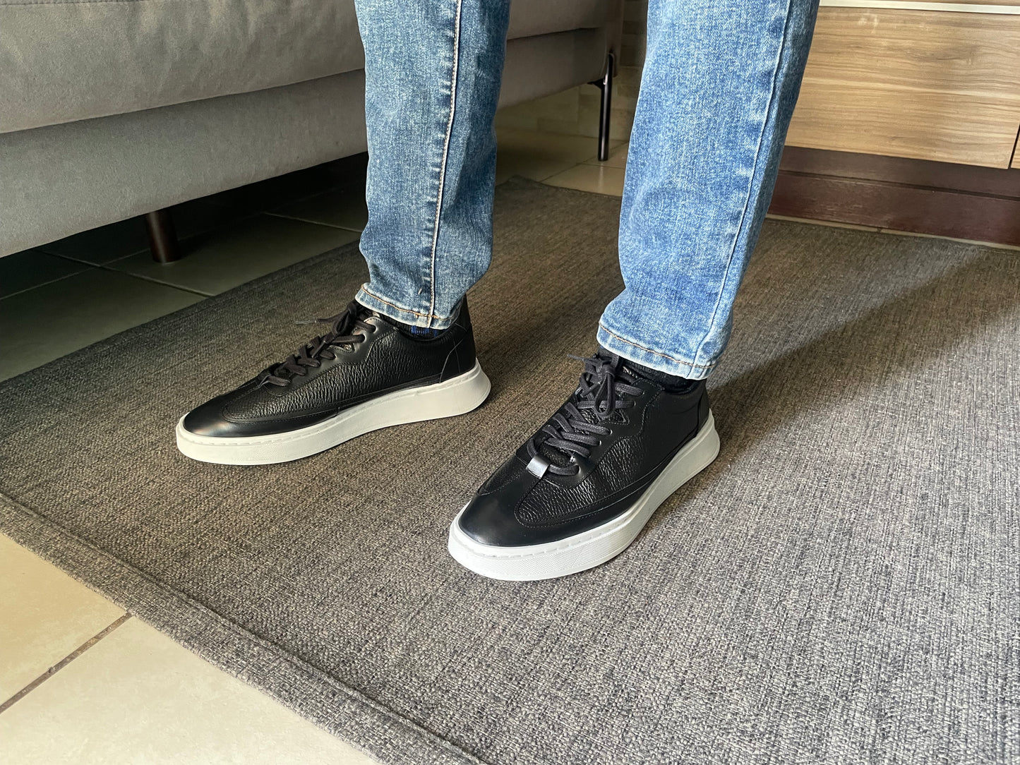 Sneakers Hugo black corte piel Mod 121