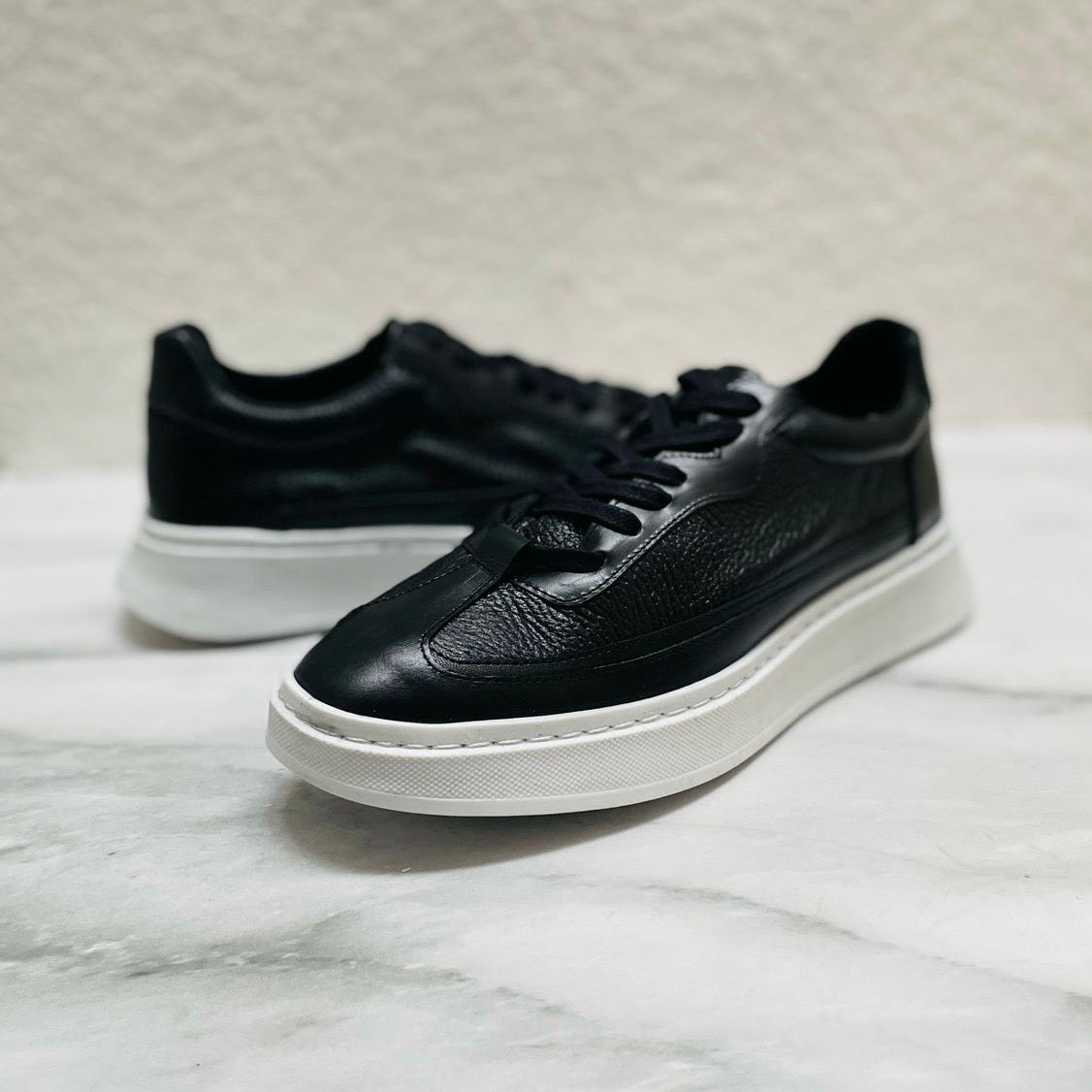 Sneakers Hugo black corte piel Mod 121
