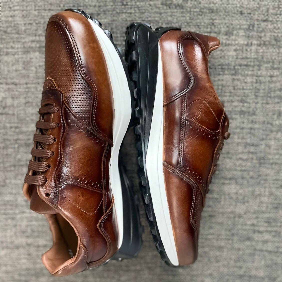 Sneakers de piel color color cognac crazy suela ultraligera de Eva Mod 20010