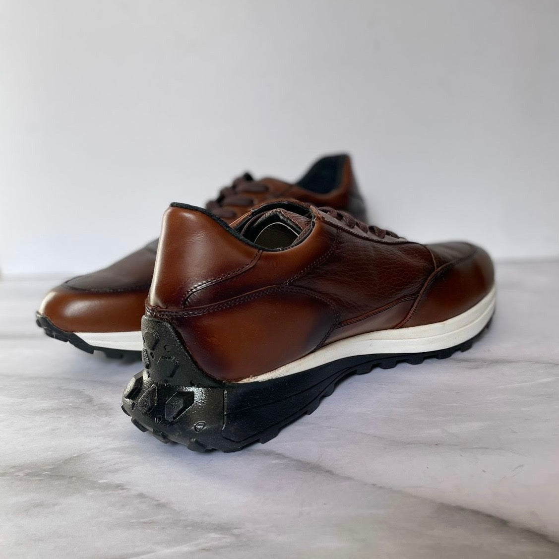Sneakers wolf brown corte y forro de piel Mod 1212