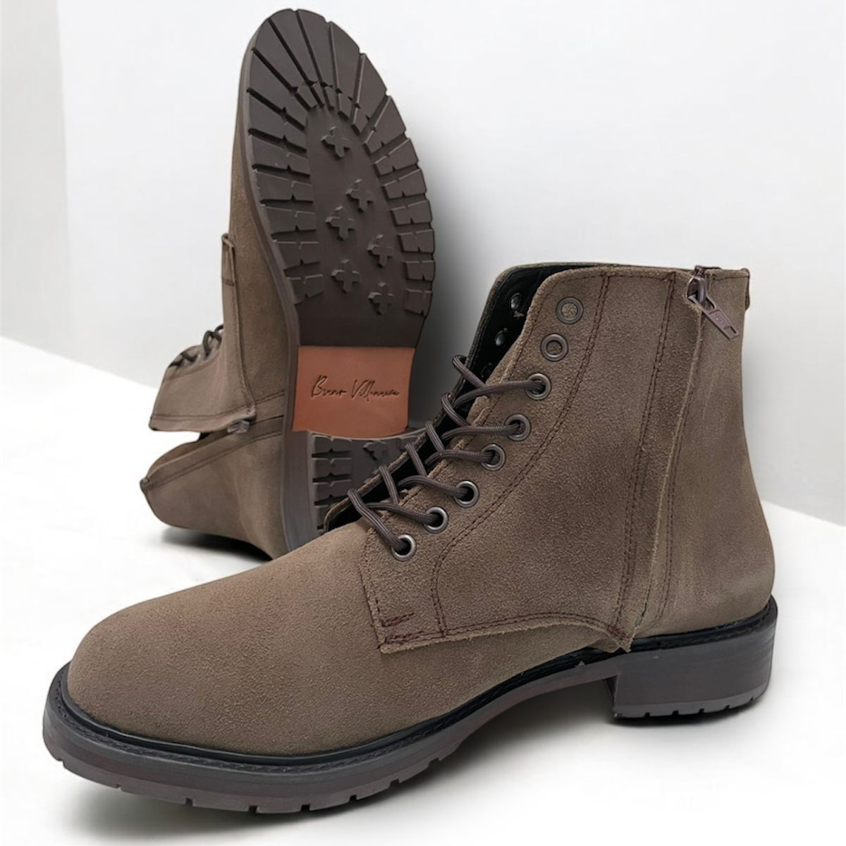 Bota casual Jhon de gamuza premium color camel modelo RCH-001