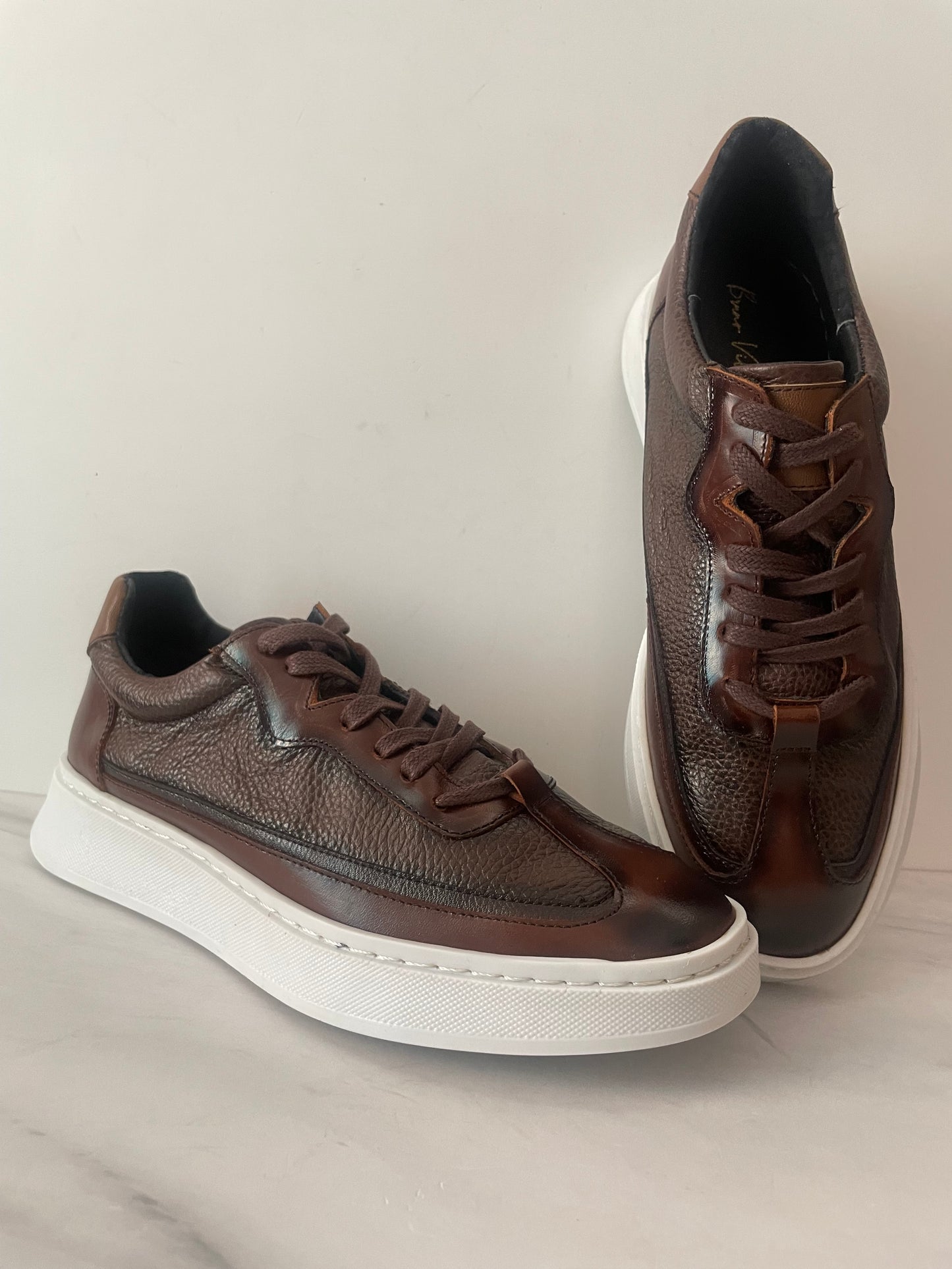 Sneakers Hugo oak corte piel Mod 121