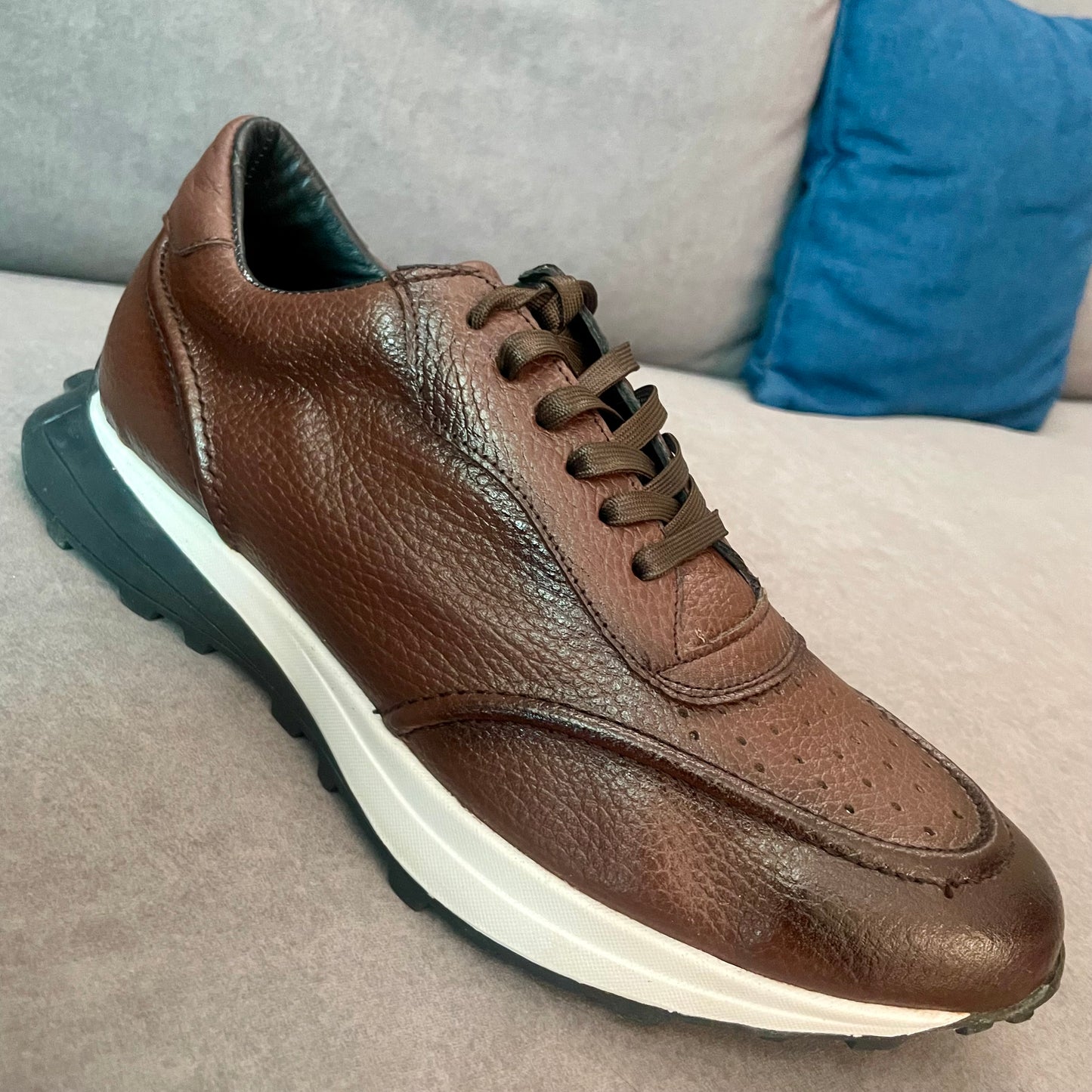 Sneakers relief roble corte y forro de piel Mod 1016