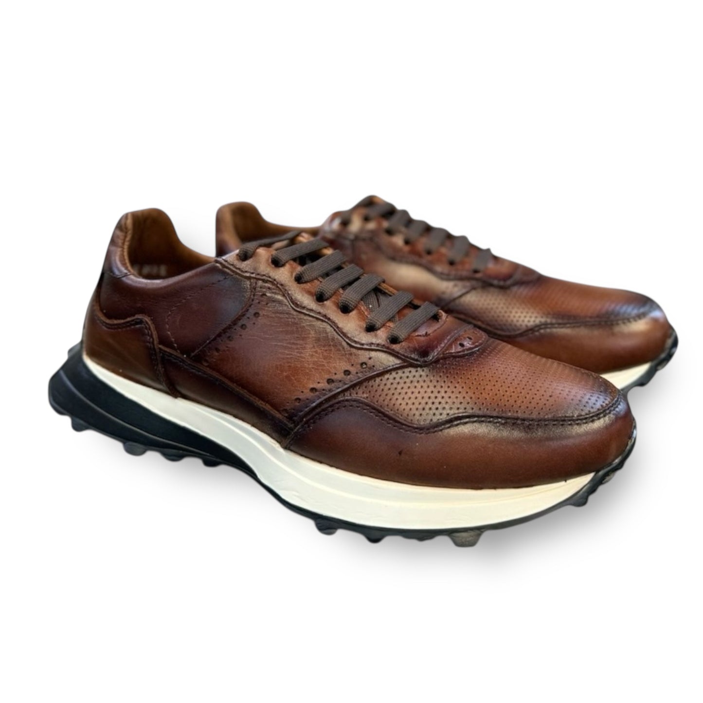 Sneakers de piel color color cognac crazy suela ultraligera de Eva Mod 20010