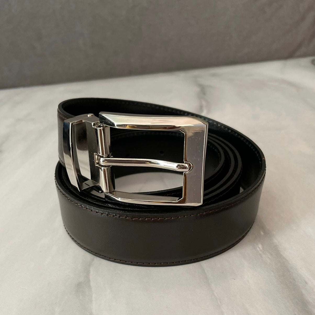 Cinturón de piel para caballero