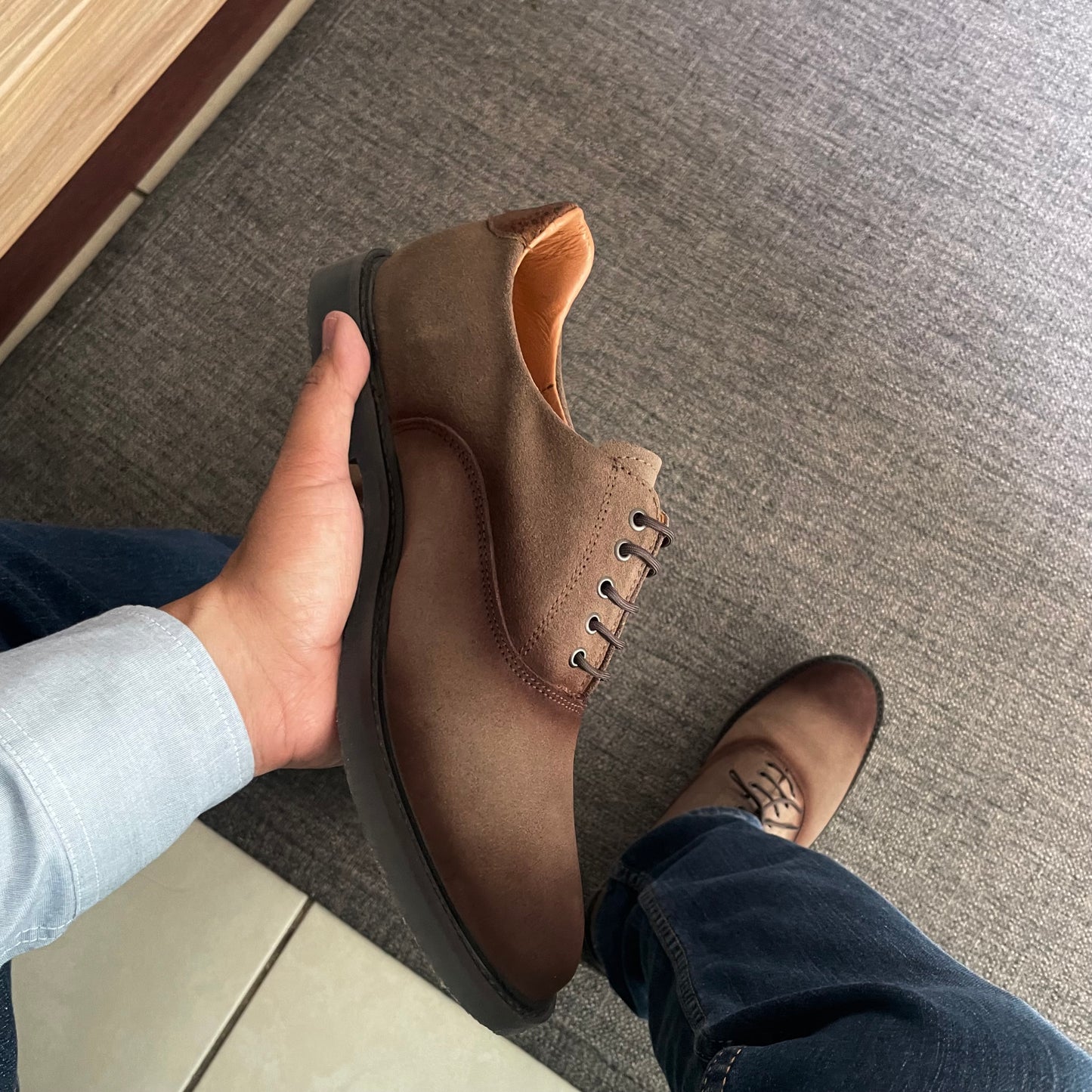 Oxford gamuza canela Mod Enzo 001