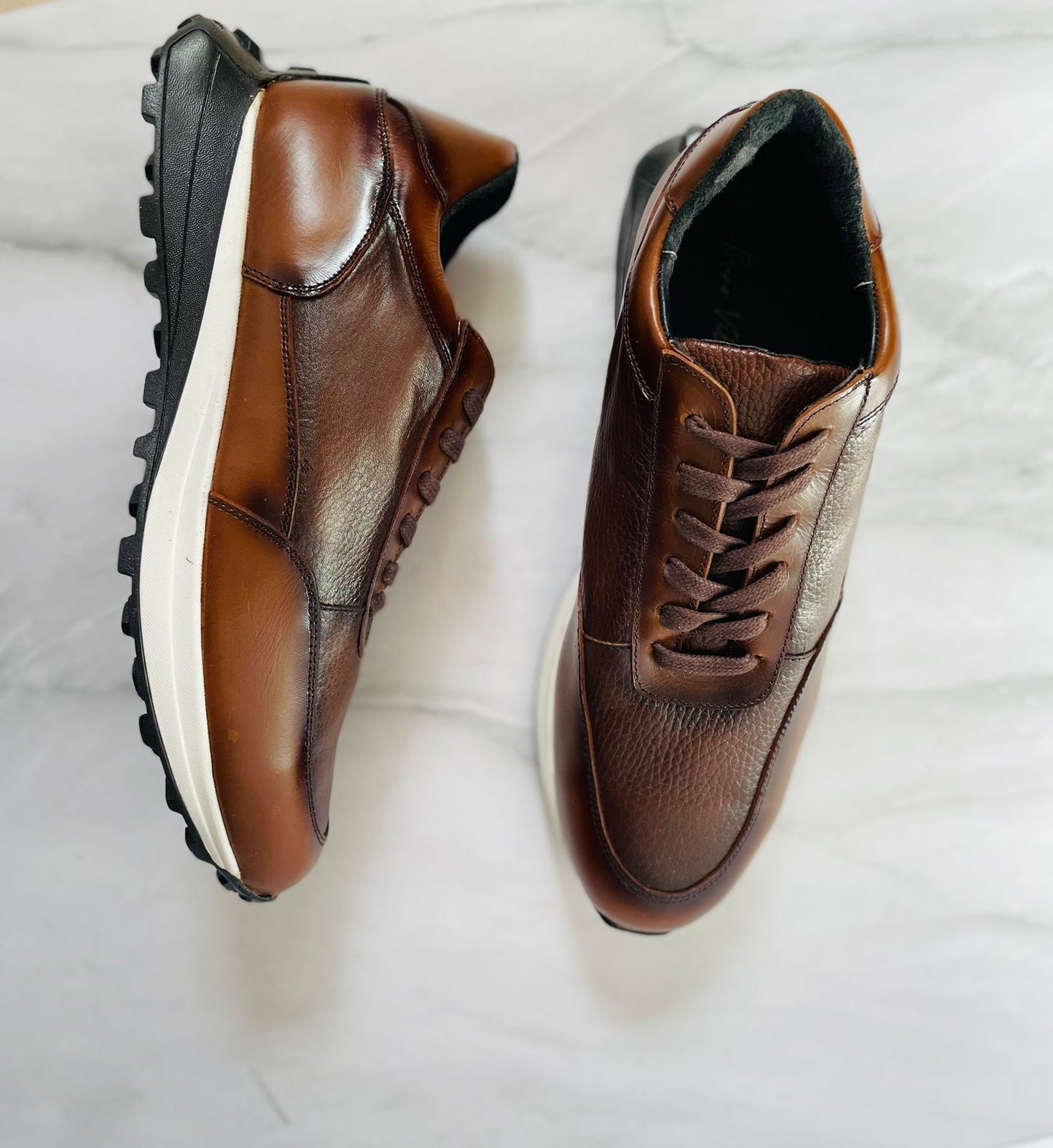 Sneakers wolf brown corte y forro de piel Mod 1212