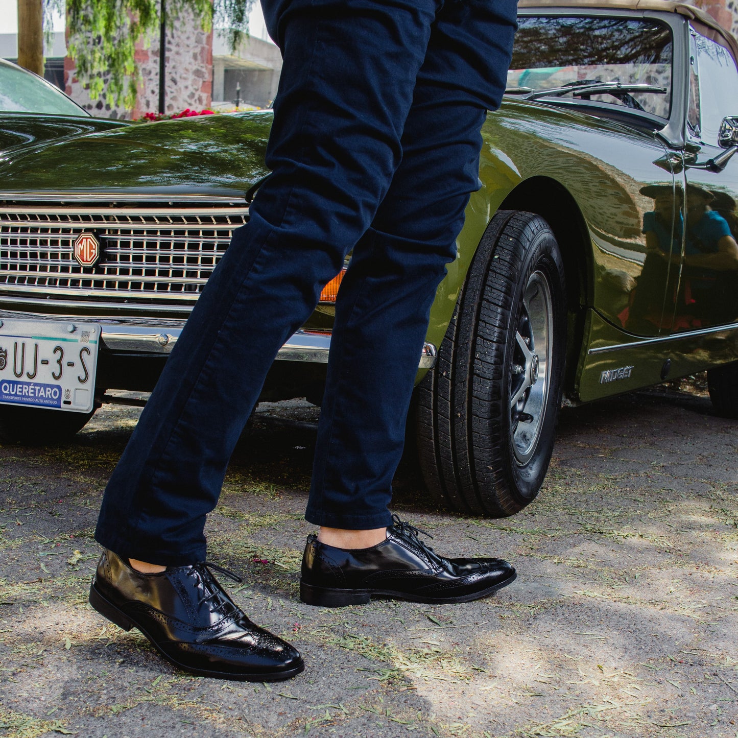 Bostoniano Black suit corte piel y suela de cuero Mod 7015