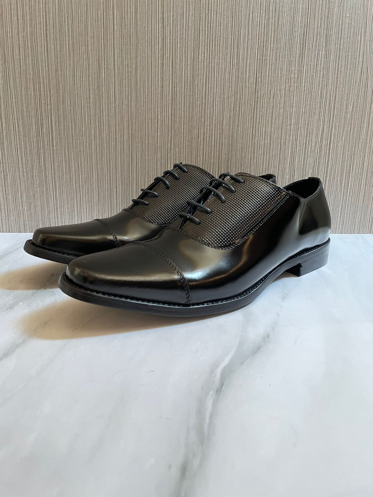 Lawyer Oxford Black diamond Mod 8010