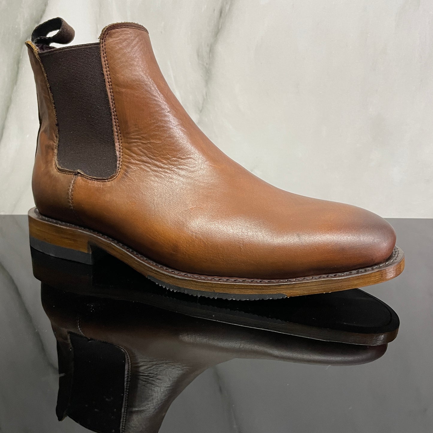 Bota chelsea Honey Vintage Goodyear Welt modelo JHN