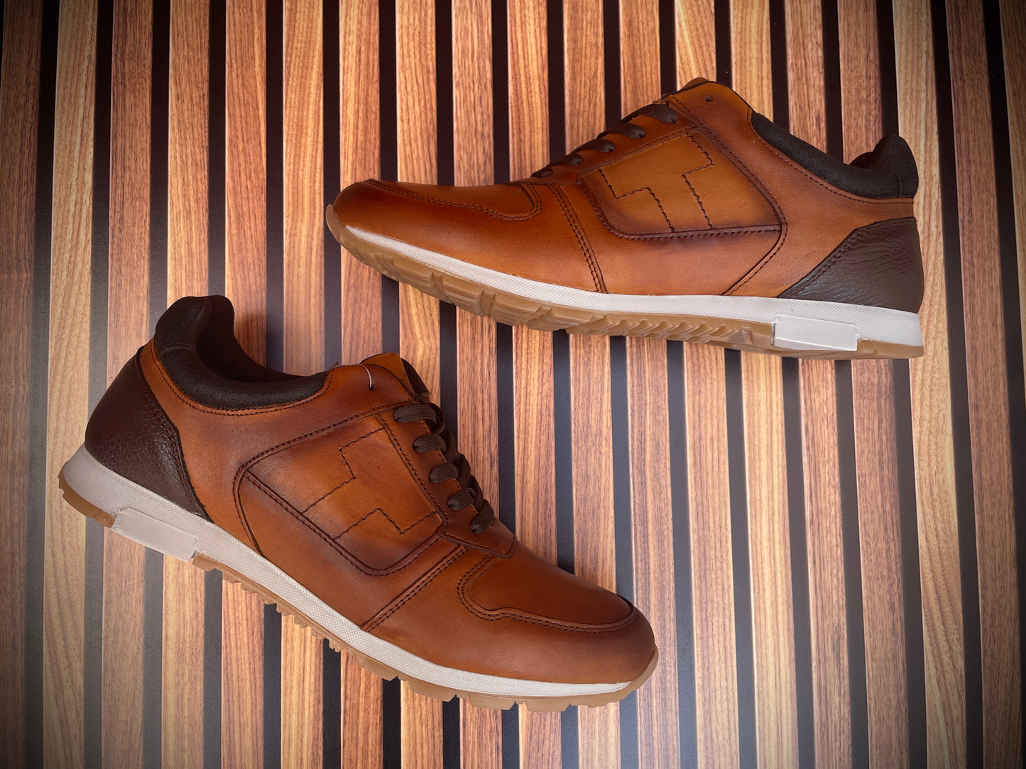 Soft Sneakers shedron ahumado calidad premium Mod 36081