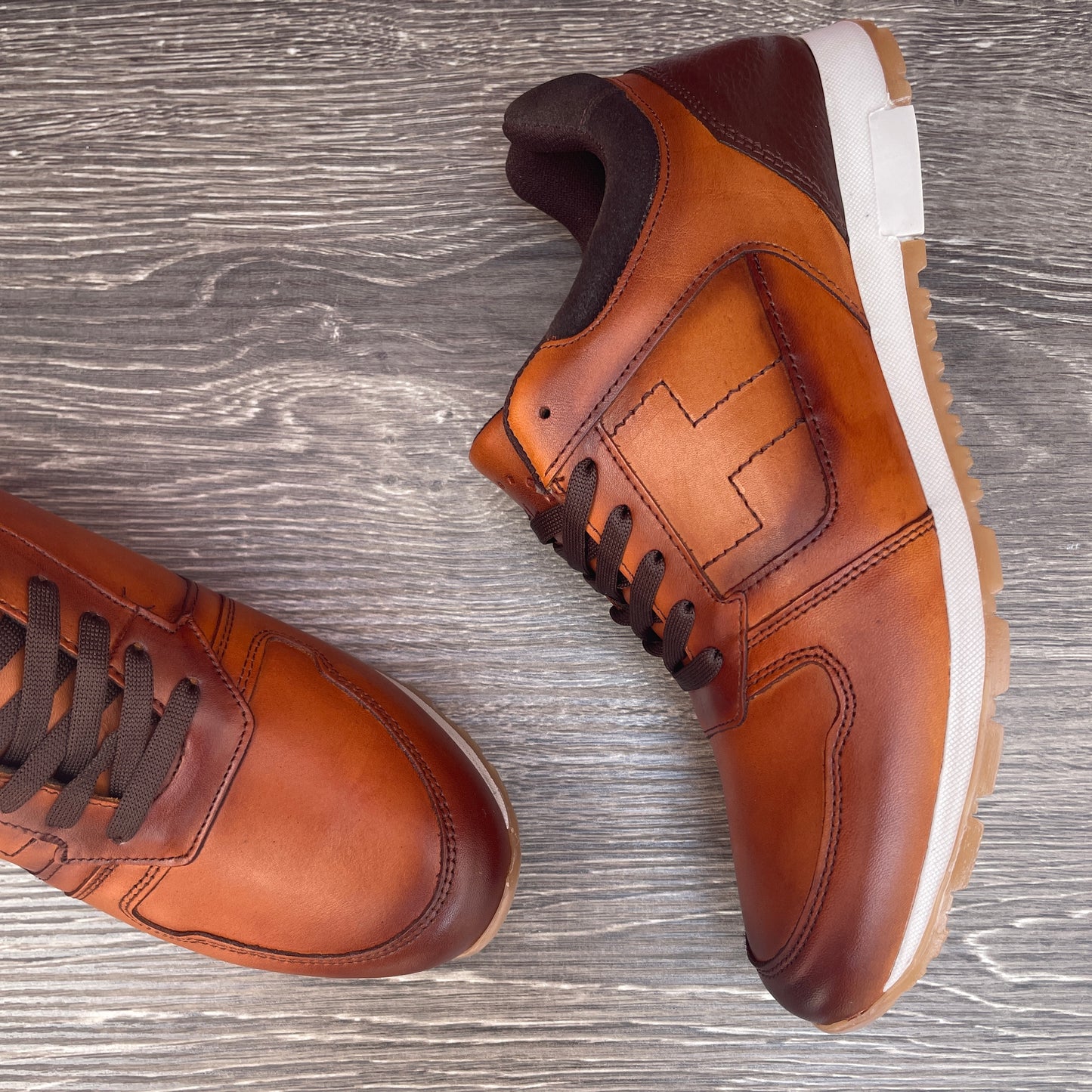 Soft Sneakers shedron ahumado calidad premium Mod 36081