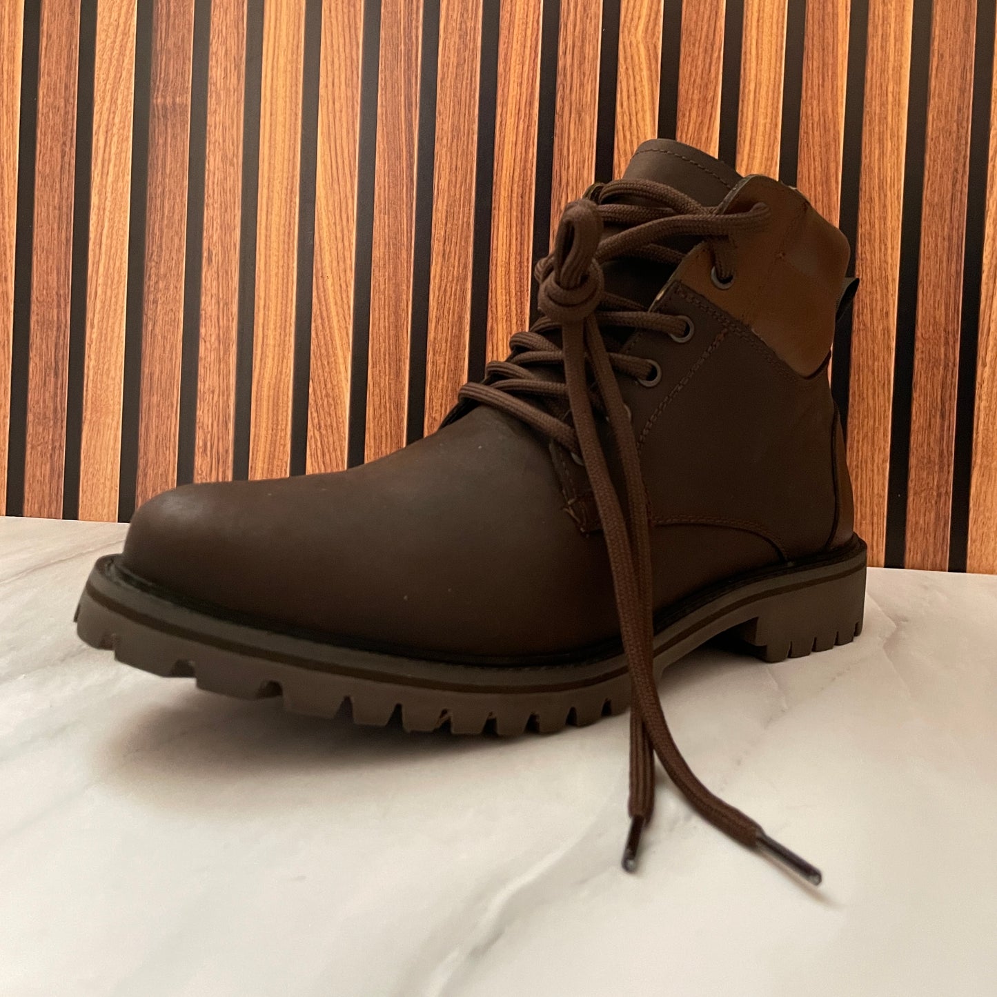 Bota Bruce corte piel suela antiderrapante crazy café Modelo 326