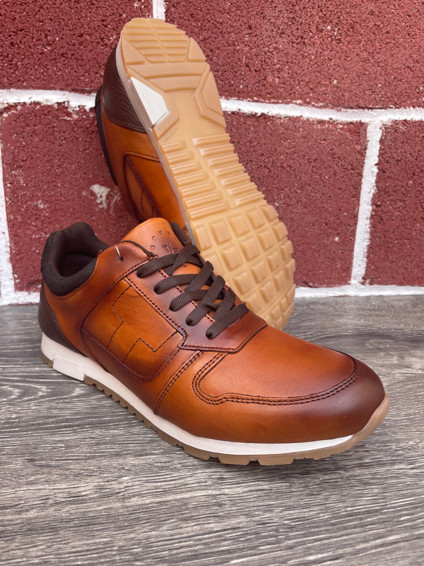 Soft Sneakers shedron ahumado calidad premium Mod 36081