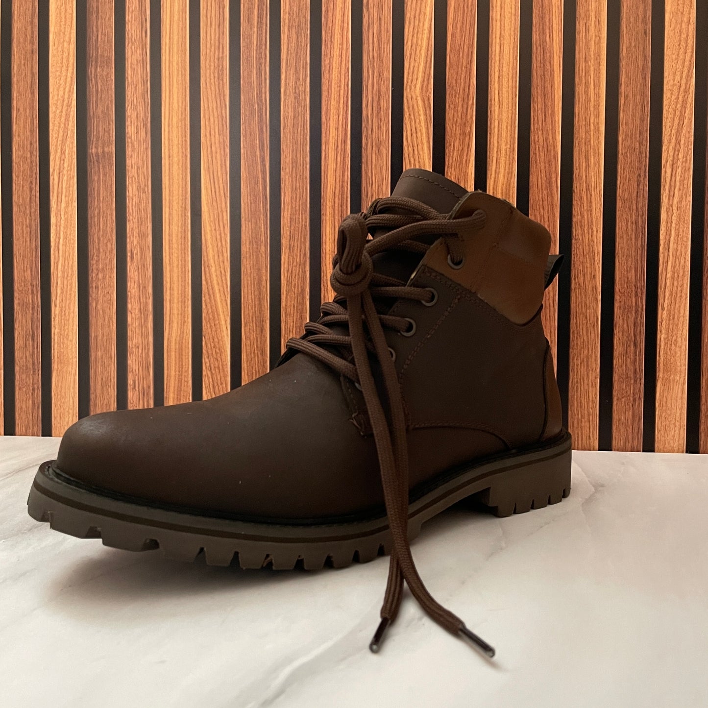 Bota Bruce corte piel suela antiderrapante crazy café Modelo 326