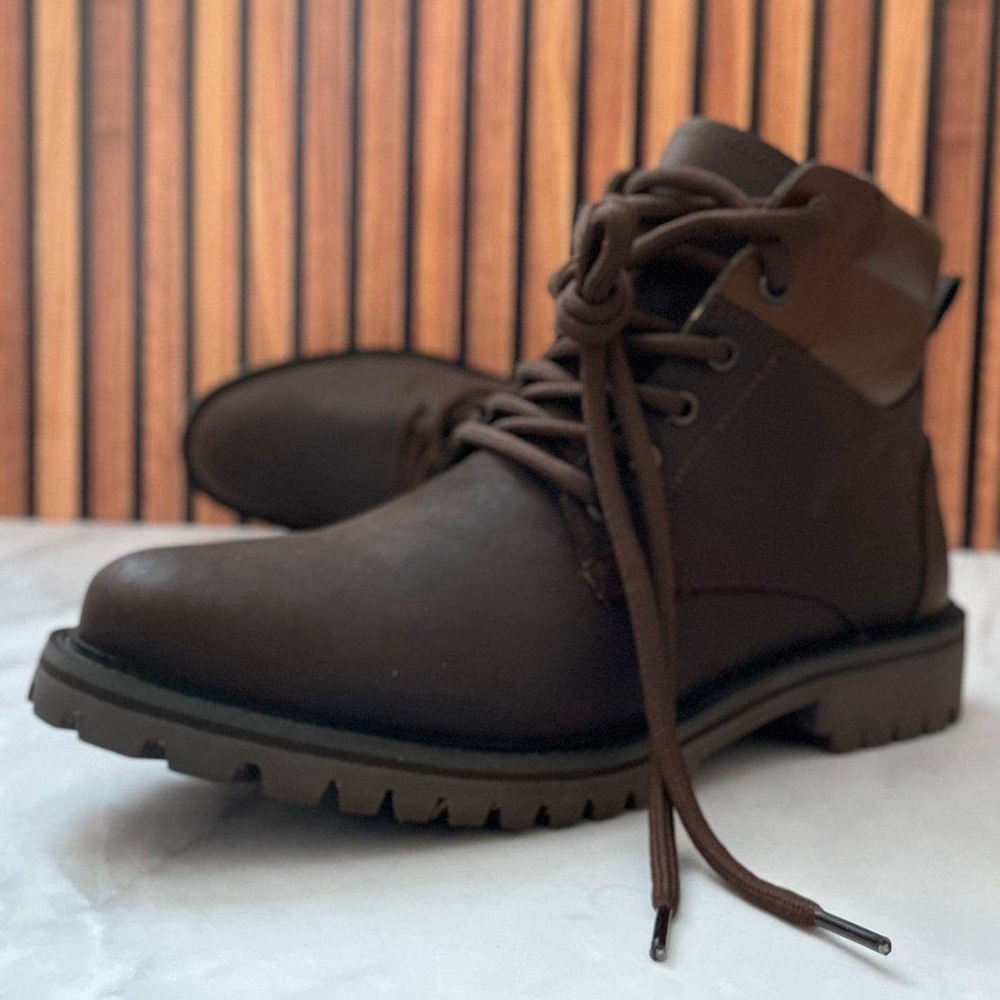 Bota Bruce corte piel suela antiderrapante crazy café Modelo 326