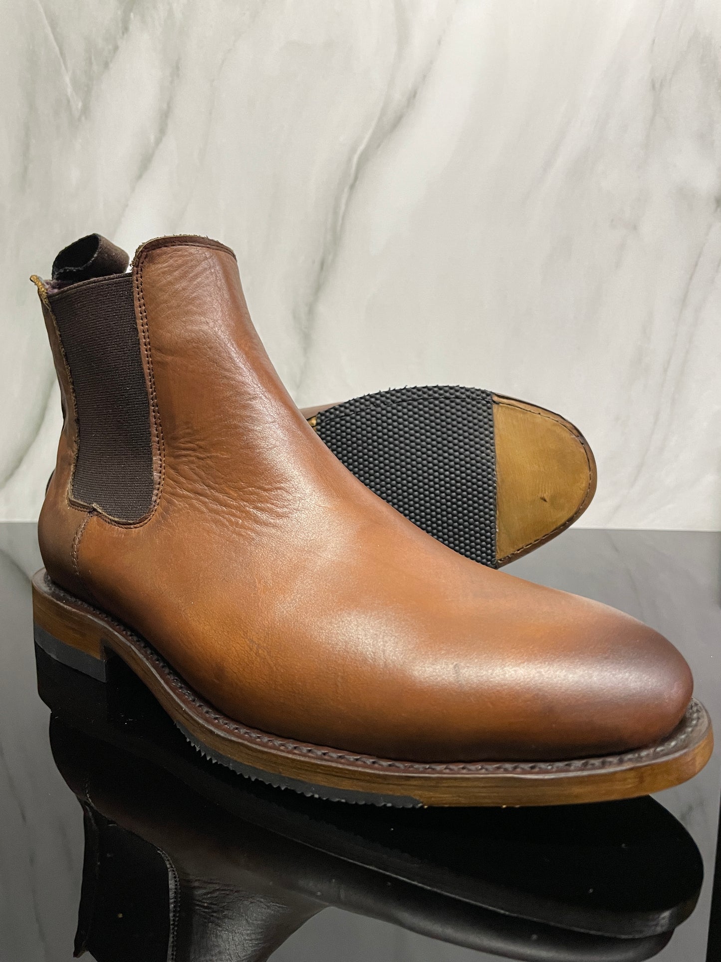 Bota chelsea Honey Vintage Goodyear Welt modelo JHN