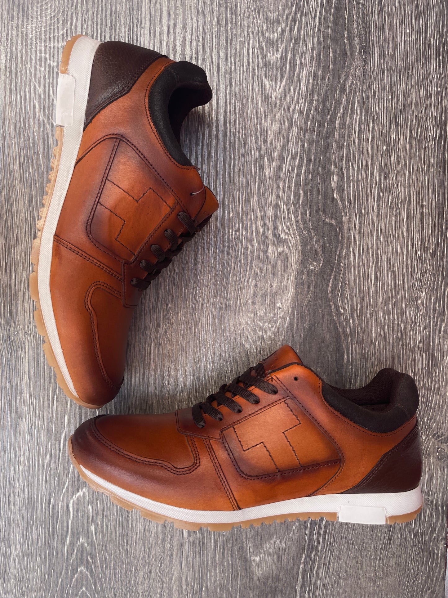 Soft Sneakers shedron ahumado calidad premium Mod 36081