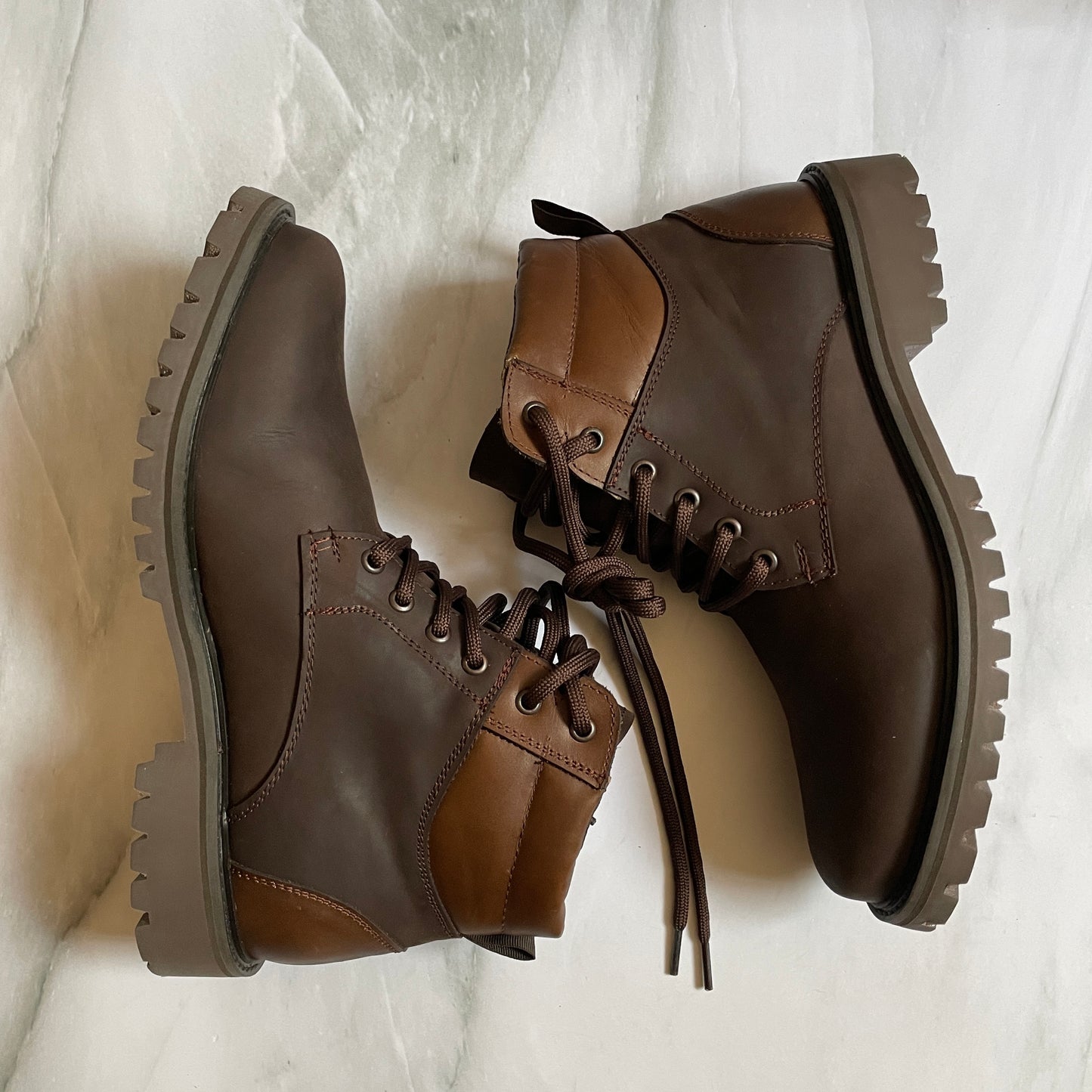 Bota Bruce corte piel suela antiderrapante crazy café Modelo 326