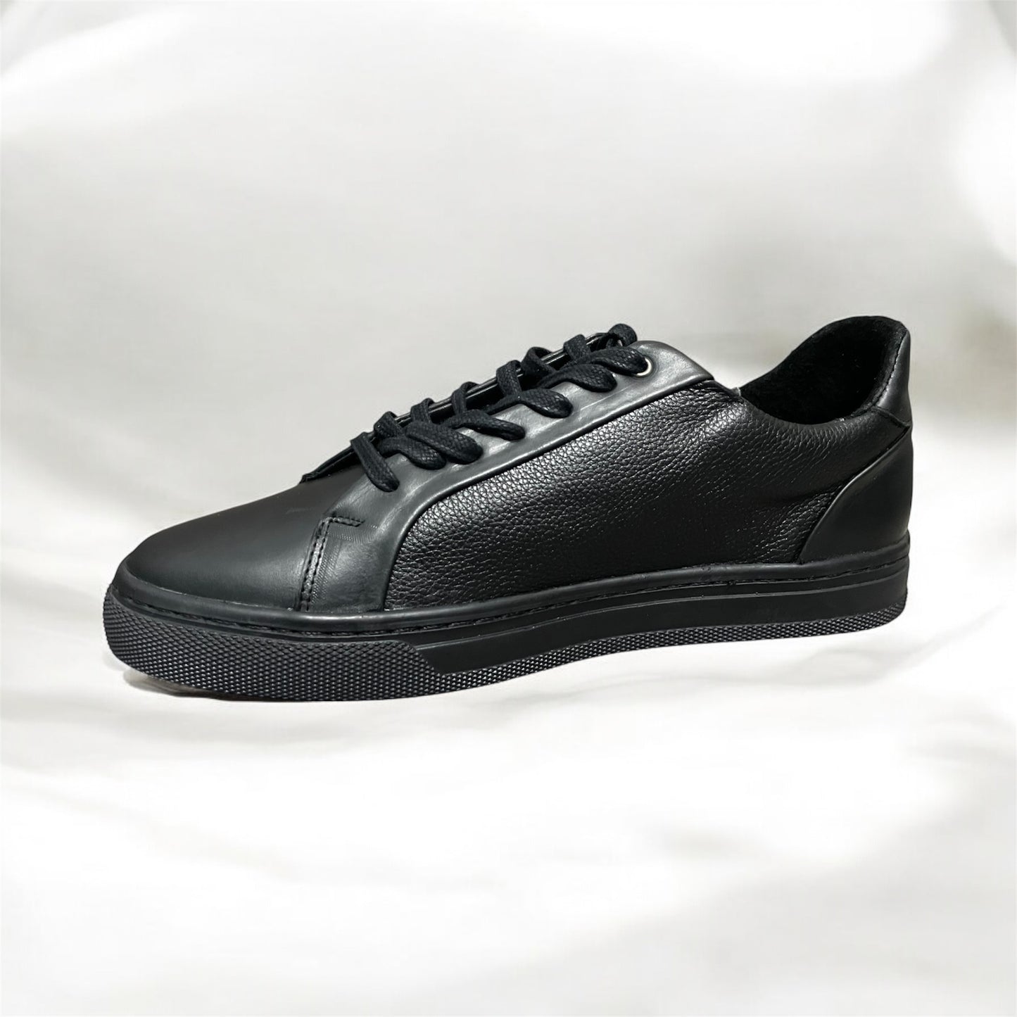 Sneakers AB all black corte piel Mod 2028