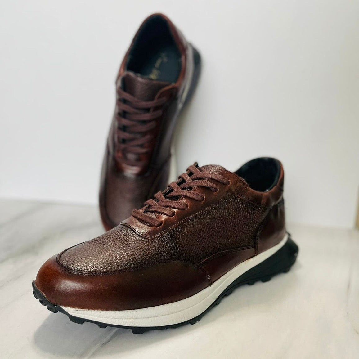 Sneakers wolf brown corte y forro de piel Mod 1212