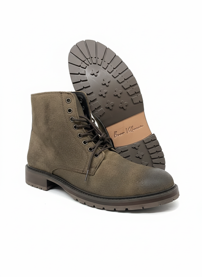 Bota mejorada con fondo blanco