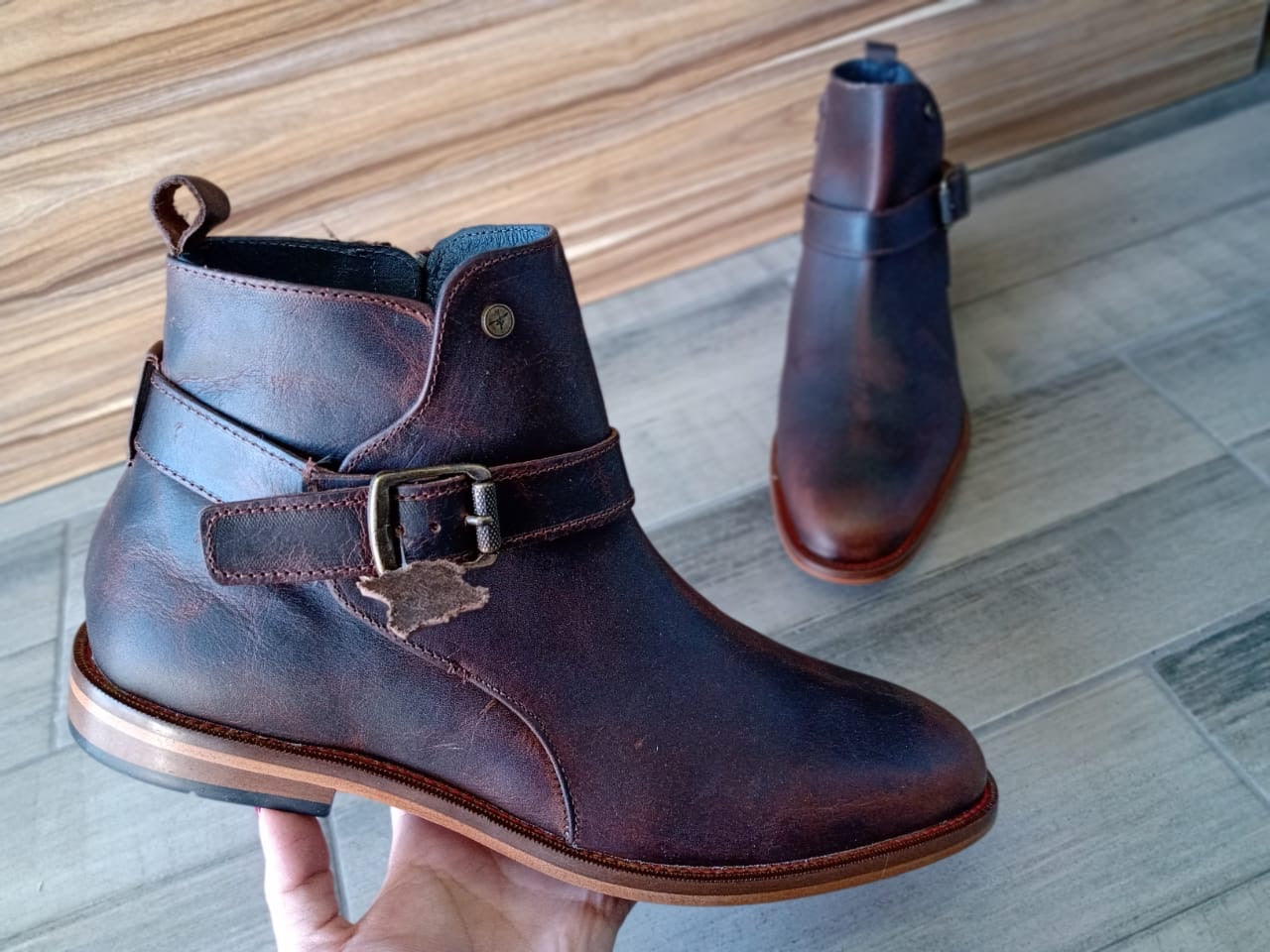 Bota Old Grasso Testa corte piel y  suela de cuero grabada calidad premium  Mod 213
