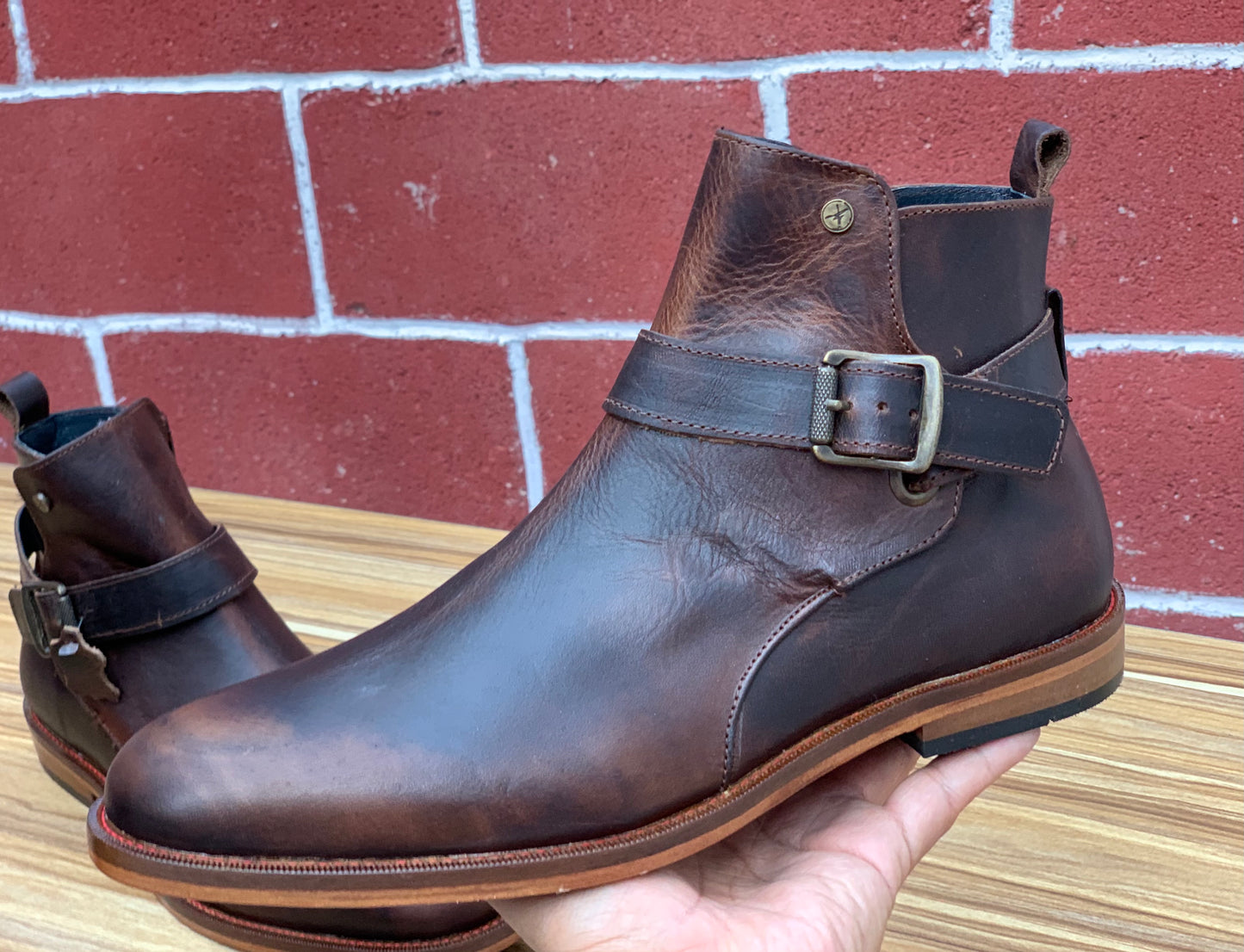 Bota Old Grasso Testa corte piel y  suela de cuero grabada calidad premium  Mod 213